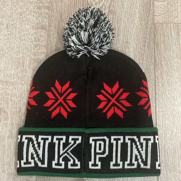 NWOT PINK Victoria’s Secret Snowflake PomPom Winter Knit Beanie Hat - Picture 3 of 6